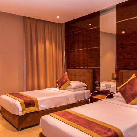 City Park Hotel Apartments Maskat Zewnętrze zdjęcie