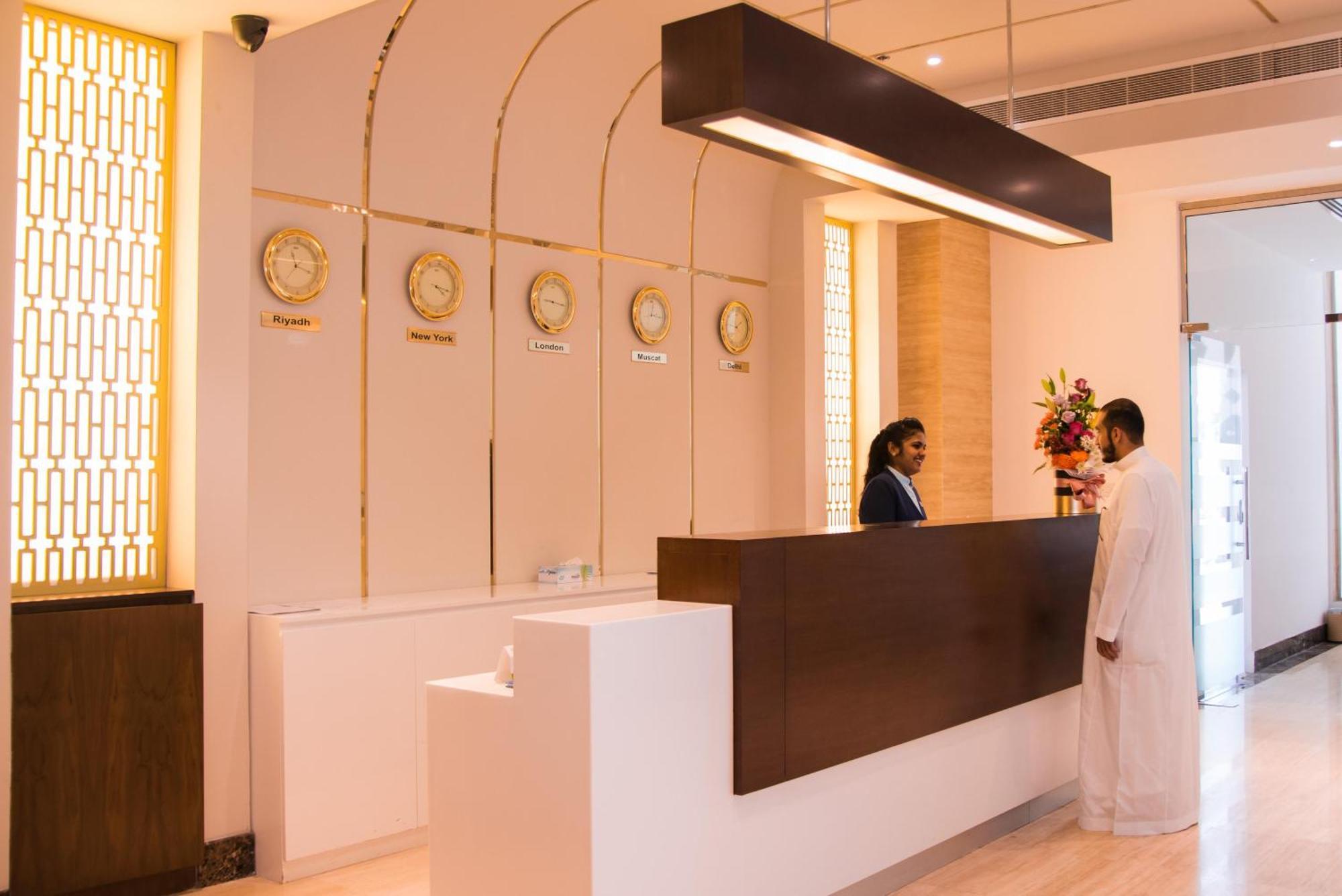 City Park Hotel Apartments Maskat Zewnętrze zdjęcie