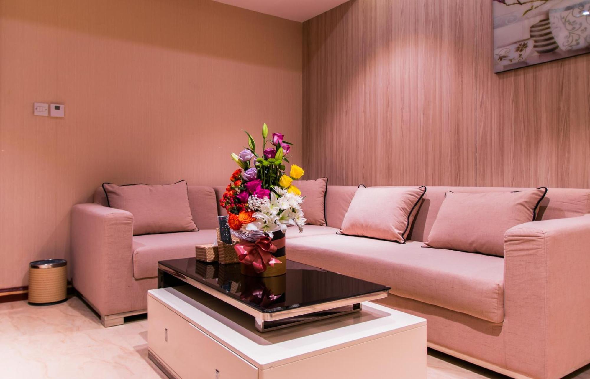 City Park Hotel Apartments Maskat Zewnętrze zdjęcie