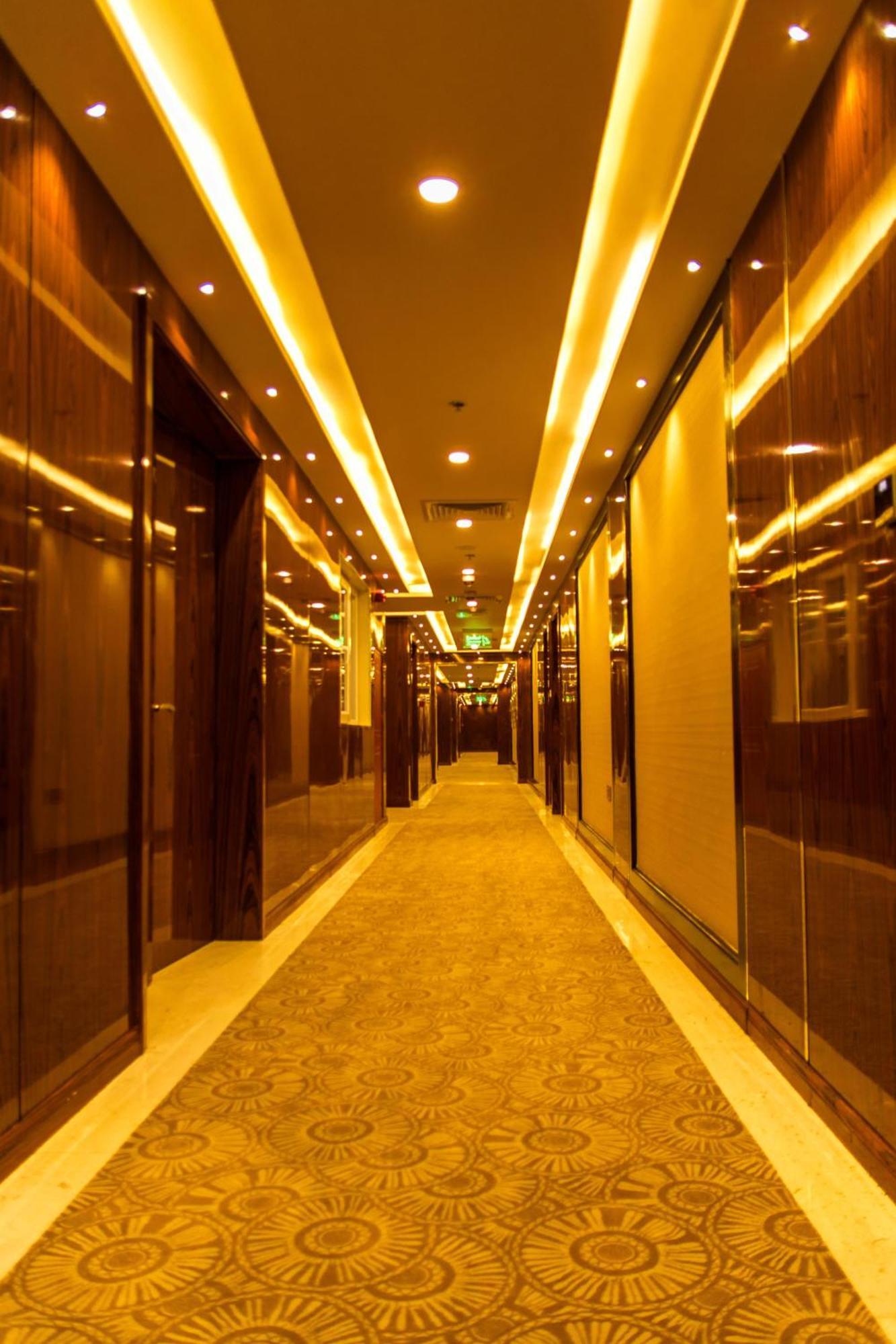 City Park Hotel Apartments Maskat Zewnętrze zdjęcie