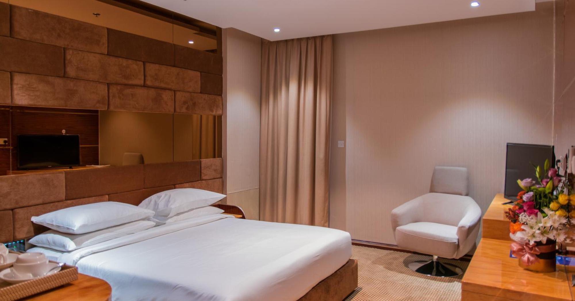 City Park Hotel Apartments Maskat Zewnętrze zdjęcie