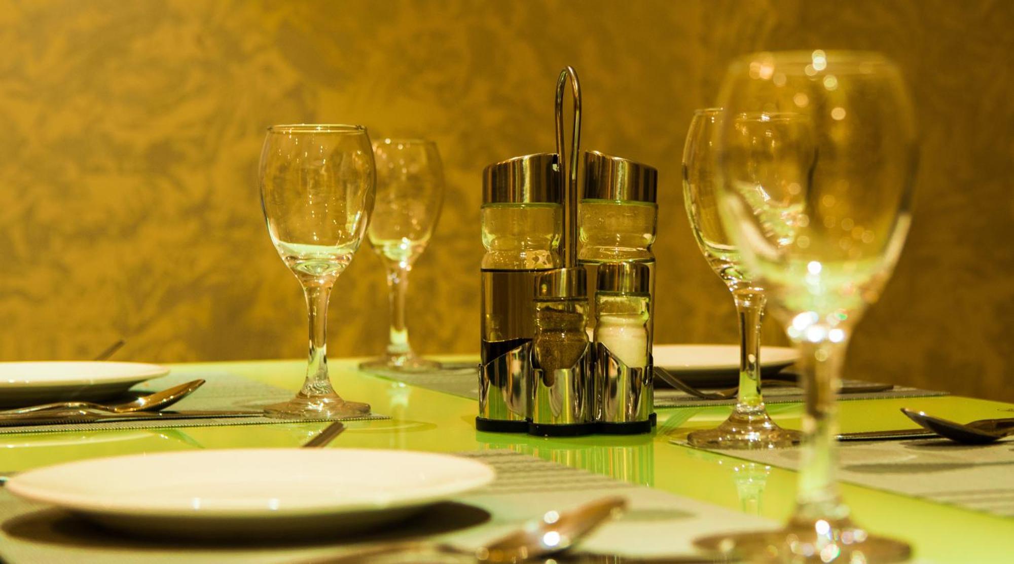 City Park Hotel Apartments Maskat Zewnętrze zdjęcie